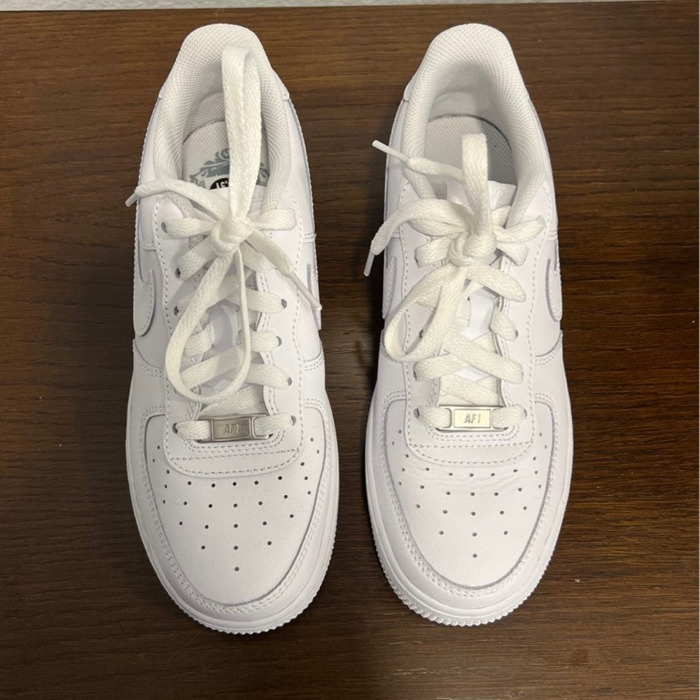 Nike Air Force 1s size 5.5 men’s 7.5 women’s